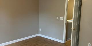 Beautiful 2/2.5 townhome in Cornelius Gallery 20