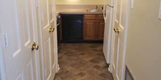 1618 Philip Street Gallery 1