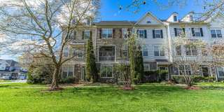 Belmont Bay Beauty! Three level two car garage luxury townhome! Gallery 1