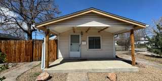 Charming 2 bedroom House Gallery 1