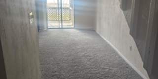 2 bed 2.5 bath Lake Front Townhouse Gallery 6