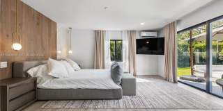 116 W 1st Ct Gallery 20