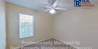 3 BD/2BA in Azalea Trace - Students Welcome Gallery 18