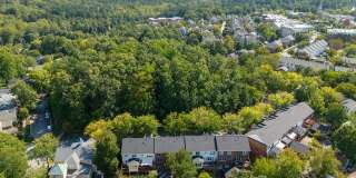 Beautiful Southern Village townhome - Furnished - Mid / Long Term lease options Gallery 44