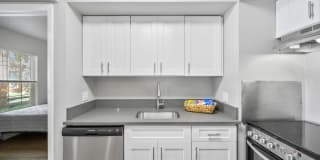 Eleven13 Apartments - Student Housing Gallery 3