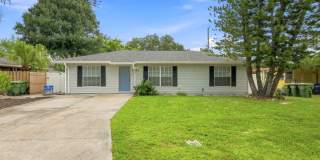 3-Bed/2-Bath Sarasota Gem: Private Pool & Central Location!! Gallery 1