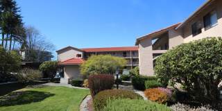 Large Redondo Condo with Waterfront View! Gallery 1