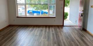 Spacious 3-bedroom/1 bath duplex in Albany! Gallery 4