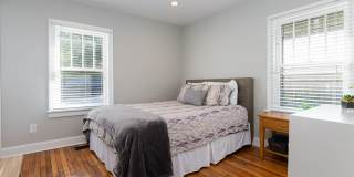 Beautifully Updated House - Awesome Montford Location Gallery 16