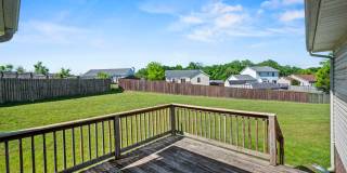 Charming 3 Bedroom Ranch with Large Fenced Yard & Bright Open Living Spaces! Gallery 20