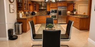 10290 SW 24th Ct Gallery 9