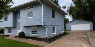 Spacious Split-Level Home With Garage and Fenced Yard in Rock Island! Gallery 3