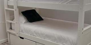 2321 SE 15th St Gallery 15