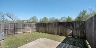Spacious 3 Bed, 3.5 Bath Condo in Great Community! Gallery 16