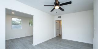 1537 West 7th Street Gallery 3