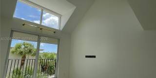 6904 N Kendall Dr Gallery 1