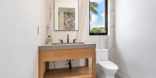 11173 Manatee Gallery 28
