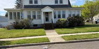 1001 NEW PEAR Street Gallery 1