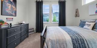 Furnished 3 Bed/Office Luxury Model Home on Westside Gallery 38