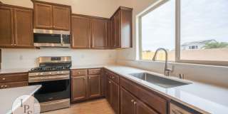 2022 South/East Fresno Home, 4BR/2BA - Lots of Amenities! Gallery 11