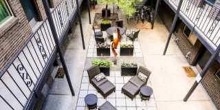 South Washington St Apts Gallery 7