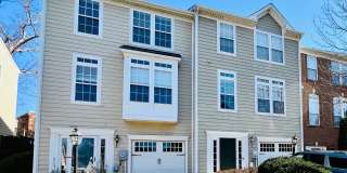 829 Rainier Road - Cherry Hill Townhome with an Attached Garage! Gallery 3