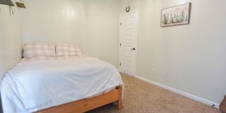 Pet Friendly Three Bedroom! Gallery 16