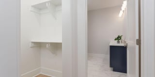 112 Seagate Place Gallery 37