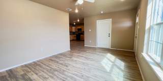 Cozy 3 Bedroom Home Gallery 1