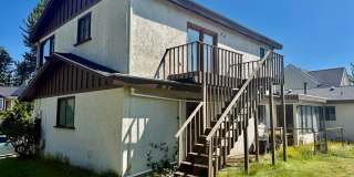 Charming 1 bed, 1 bath Top Floor Duplex Lynnwood/ $1695mo. Gallery 1