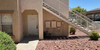 Charming First-Floor 2-Bedroom Condo Charming First-Floor 2-Bedroom Condo Gallery 1