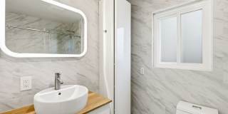Beautiful modern 3 Bed + 2 Bath House Gallery 13