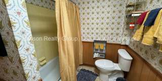 Spacious South Roanoke Home with Lawn Care Included Gallery 50