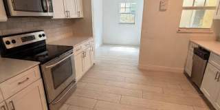 407 S Lakeside Drive Gallery 3