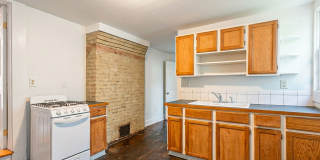 211 1/2 Audubon St Gallery 4