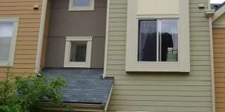 Beautiful 3 Bed 2.5 Bath Townhome in Talus, Issaquah Gallery 1