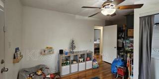1543 Grove Street Gallery 28