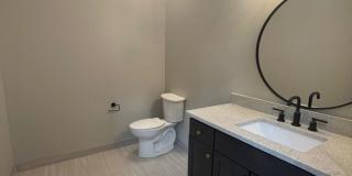 Luxury Living In Midtown - 3bed 2.5bath Townhome Gallery 17