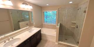 Beautiful Brookhaven Townhome in Gated Community | 3 Bed / 2.5 Bath | Pet Friendly! Gallery 12