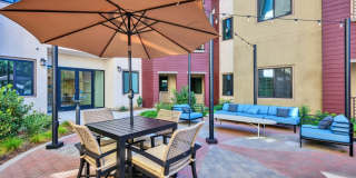 Downtown Ontario Luxury Apartments Gallery 87