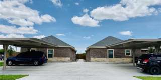 2706 E Garfield Avenue Gallery 1