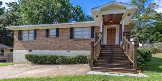 Charming 2BR/1.5BA Home on a Spacious Lot in Daphne Gallery 1