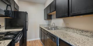 The Esplanade at City Park Apartments Gallery 29