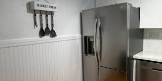 Delaney Park One bedroom with an office available September 7, 2026 Gallery 18