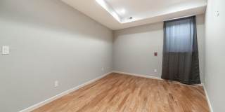2045 N COLLEGE AVENUE Gallery 18