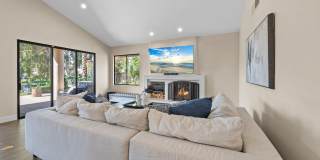 80504 Pebble Beach Gallery 12