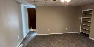 Newly Renovated 3 Bedroom, 1 Bathroom in Spring Hill- Central Air and Brand New Kitchen!! Gallery 17