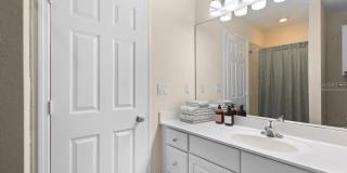 111 S SHERRILL STREET Gallery 9