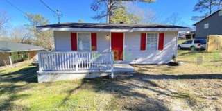 8012 Green Street Gallery 1