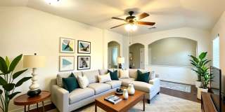 *COMING SOON* Charming 3-Bedroom Home in Prime New Braunfels Location! Gallery 5